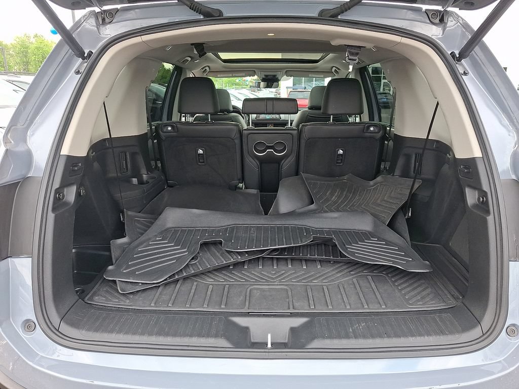 Used 2025 Honda Pilot Elite image 29