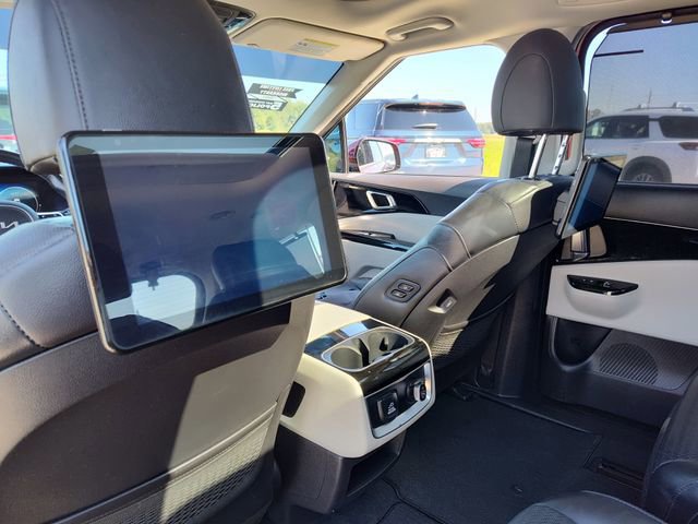 Used 2022 Kia Carnival SX Prestige image 30