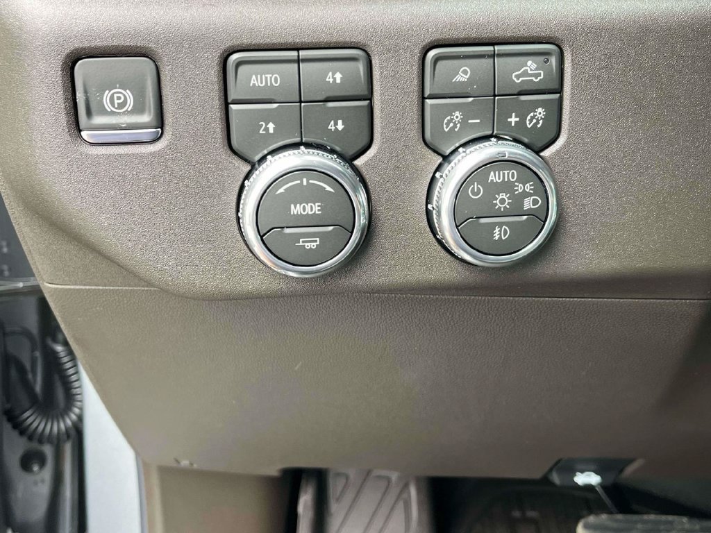 New 2026 GMC Sierra 1500 SLT w/ SLT Premium Package AWD/4WD image 24