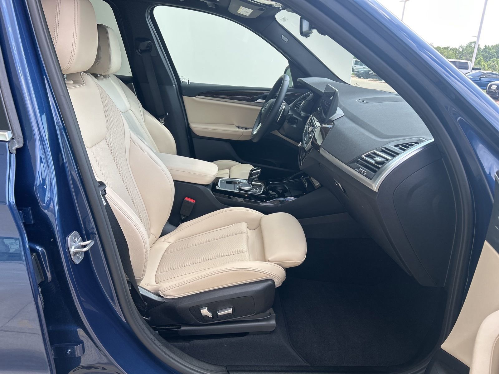 Certified 2023 BMW X3 sDrive30i w/ Premium Package image 10