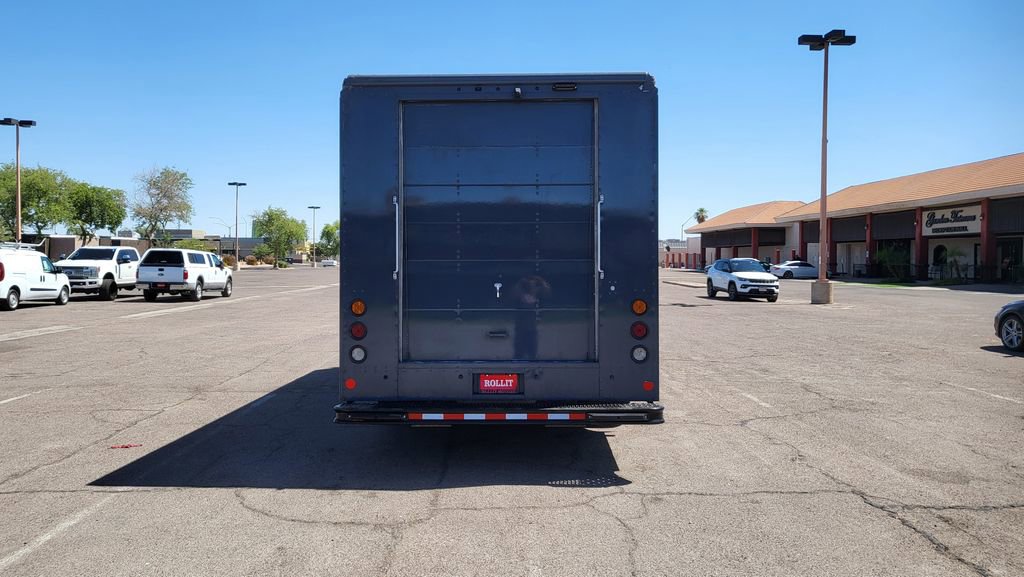 Used 2019 Ford E-450 and Econoline 450 Super Duty RWD image 7