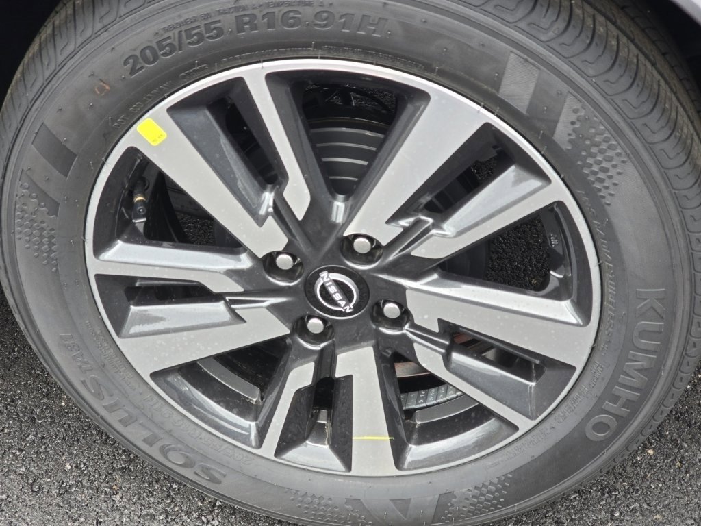 New 2025 Nissan Versa SV w/ Trunk Package image 18