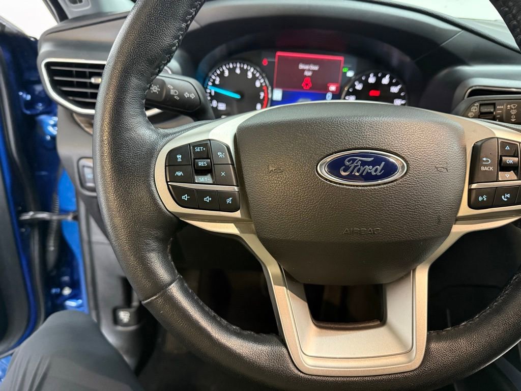 Used 2022 Ford Explorer Limited w/ Equipment Group 301A image 31