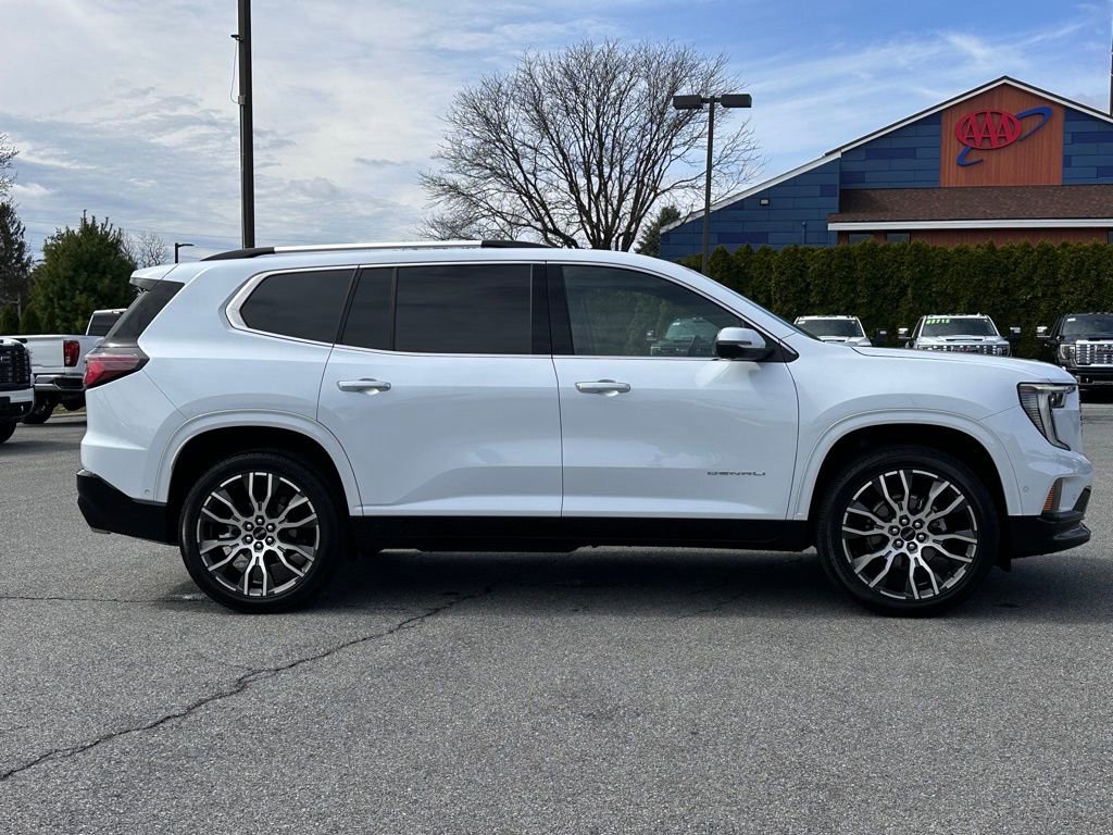 Certified 2026 GMC Acadia Denali Ultimate w/ LPO, Floor Liner Package image 3
