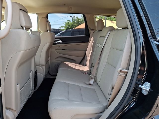 Used 2021 Jeep Grand Cherokee Laredo AWD/4WD image 10