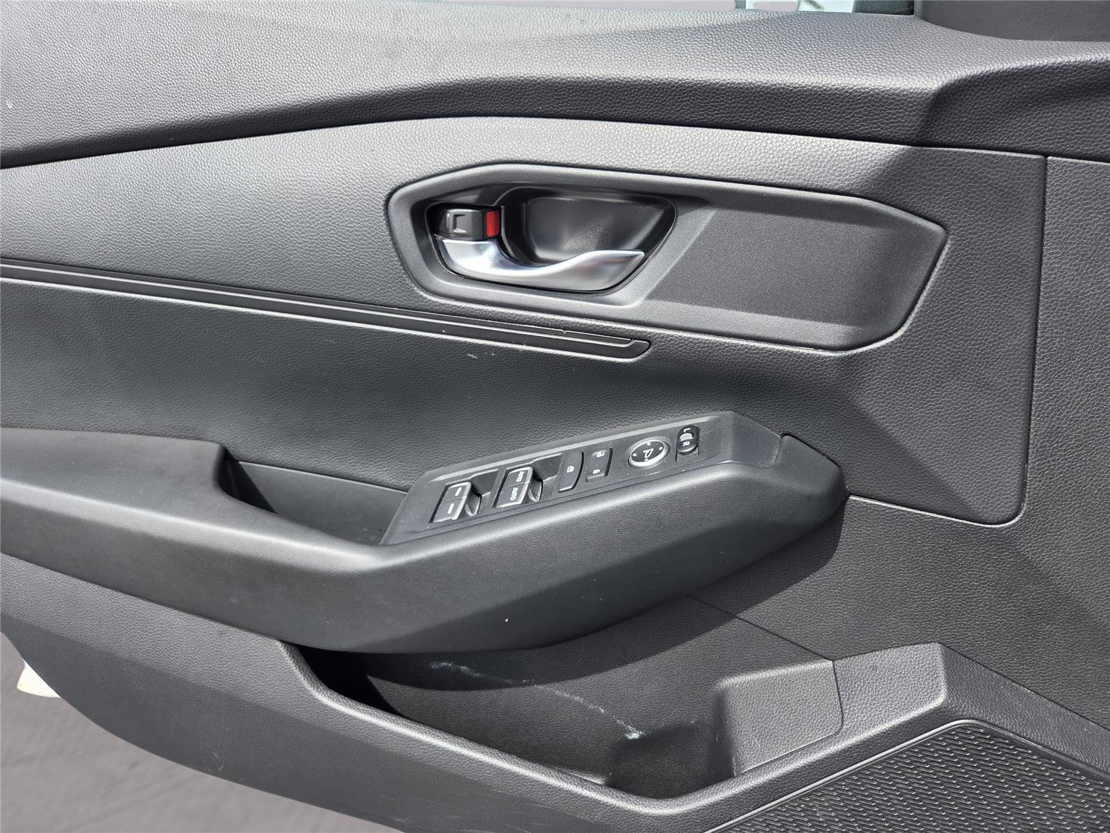 Used 2023 Honda Accord LX image 17