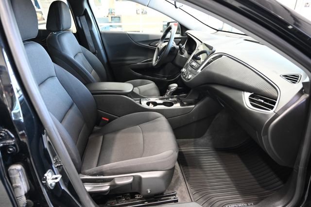 Used 2024 Chevrolet Malibu RS FWD image 10