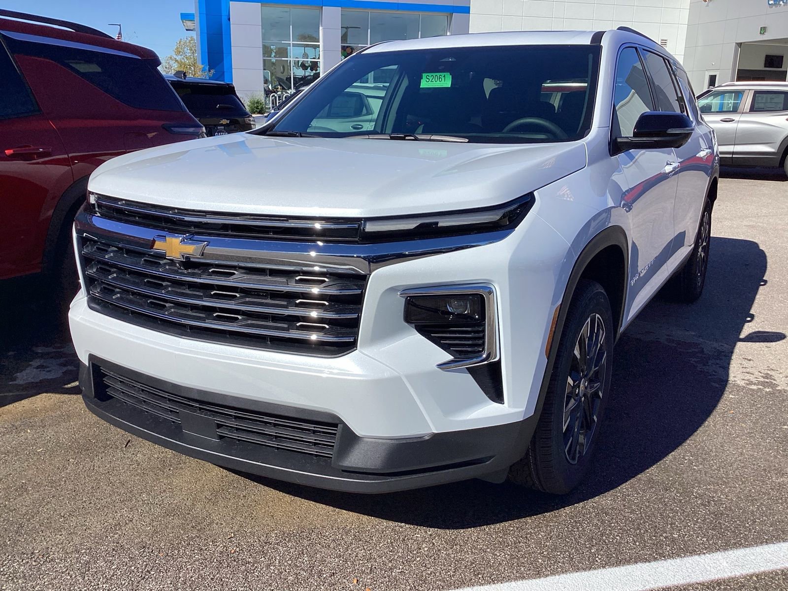 New 2026 Chevrolet Traverse LT image 2