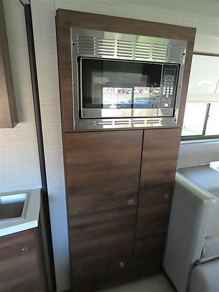 Used 2019 Mercedes-Benz Sprinter 170 image 29