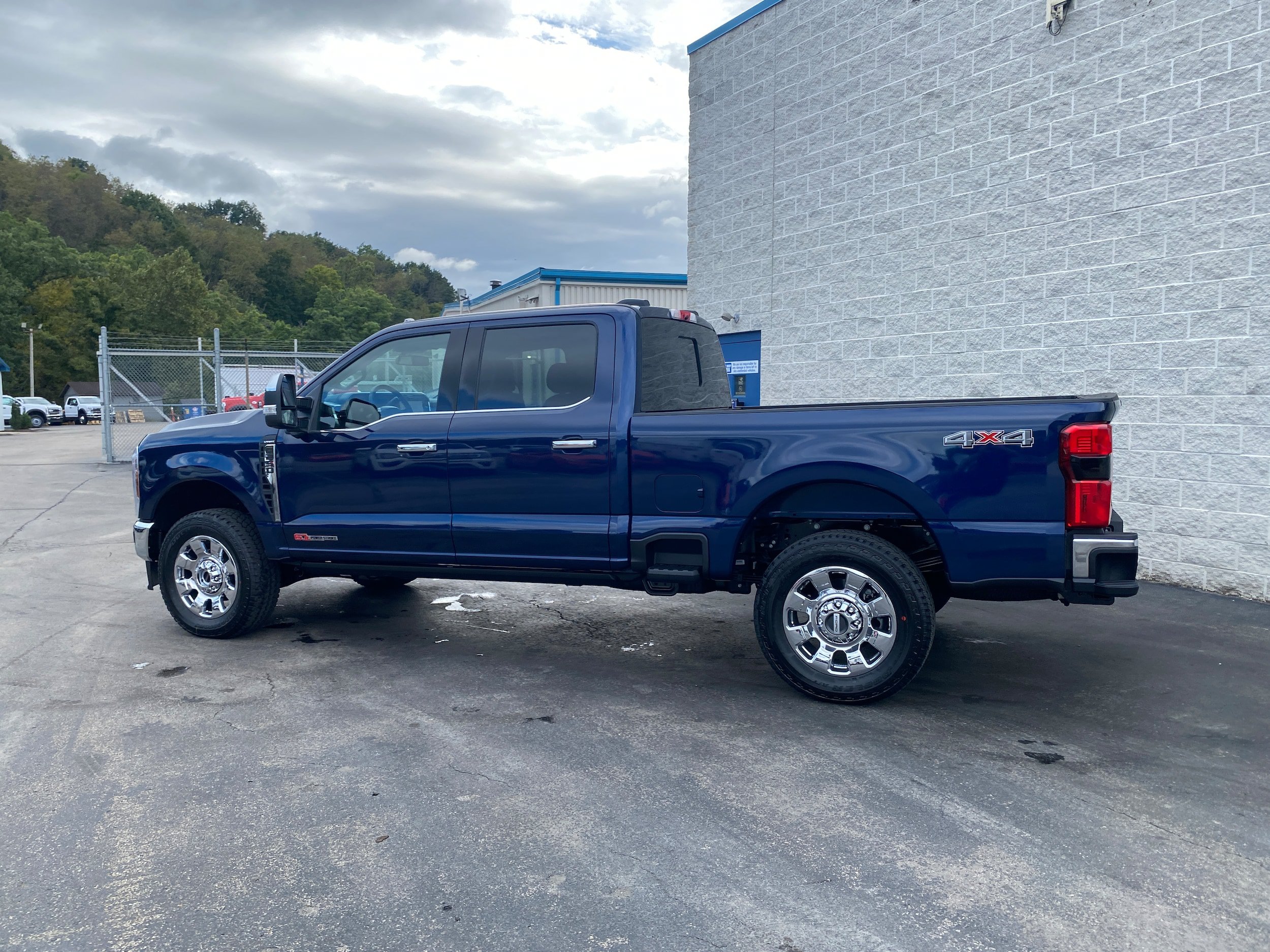 New 2027 Ford F250 Lariat w/ Lariat Ultimate Package AWD/4WD image 7