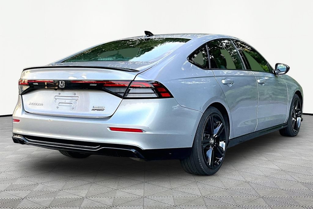 Used 2023 Honda Accord Sport image 6