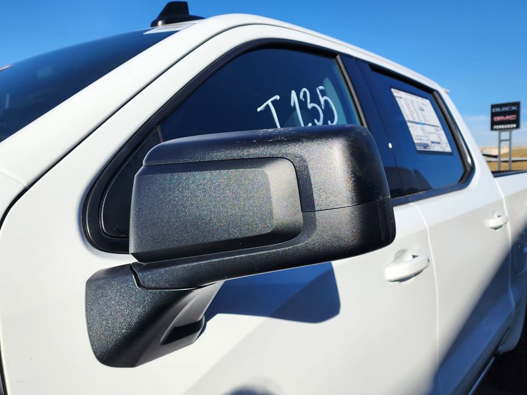 New 2026 GMC Sierra 1500 Elevation image 13