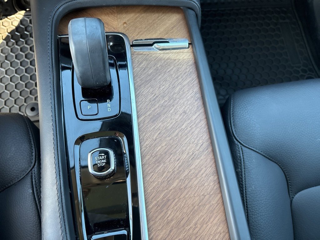 Certified 2023 Volvo XC90 B6 Plus image 24