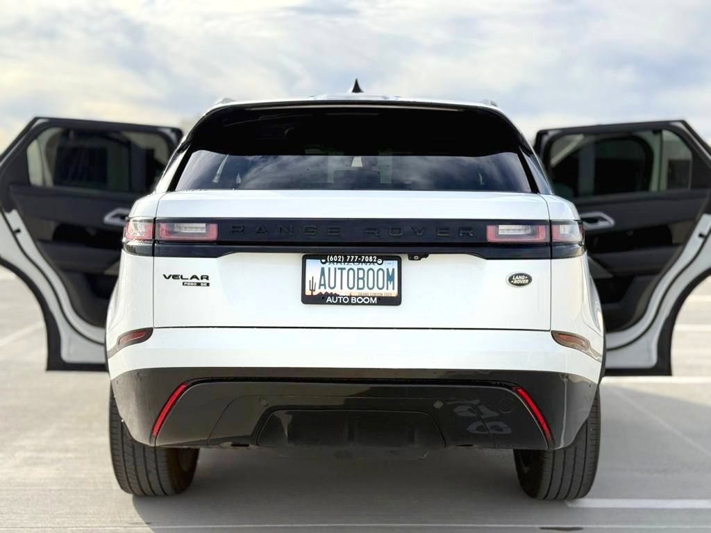 Used 2018 Land Rover Range Rover Velar R-Dynamic SE AWD/4WD image 9