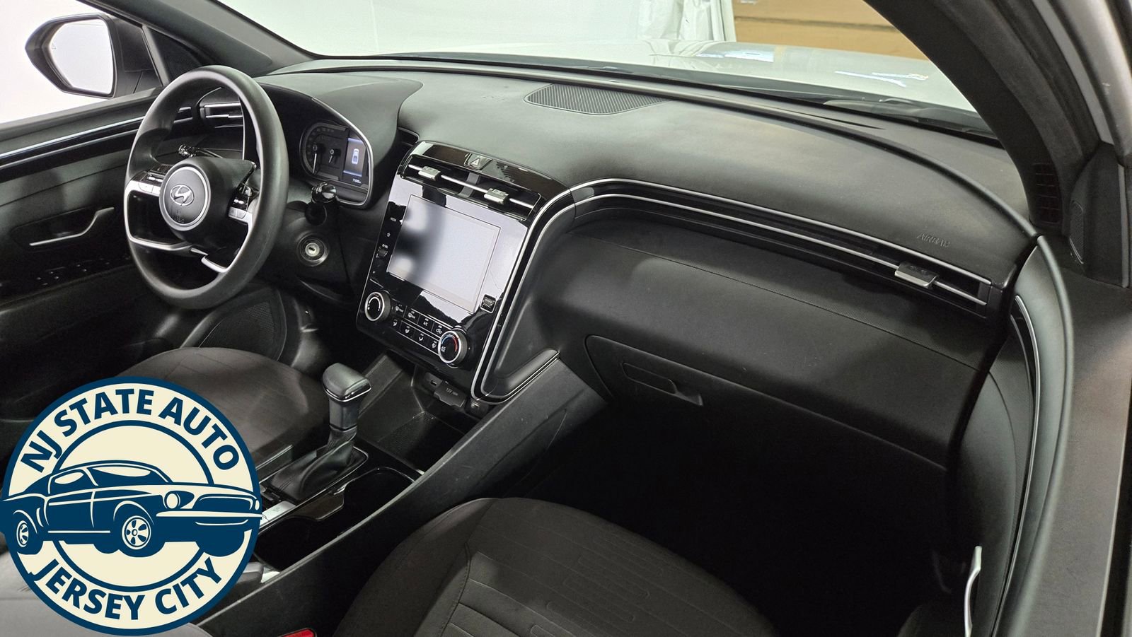 Used 2023 Hyundai Santa Cruz SE image 31