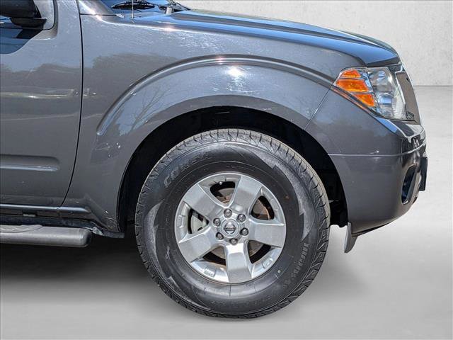 Used 2013 Nissan Frontier SV image 22