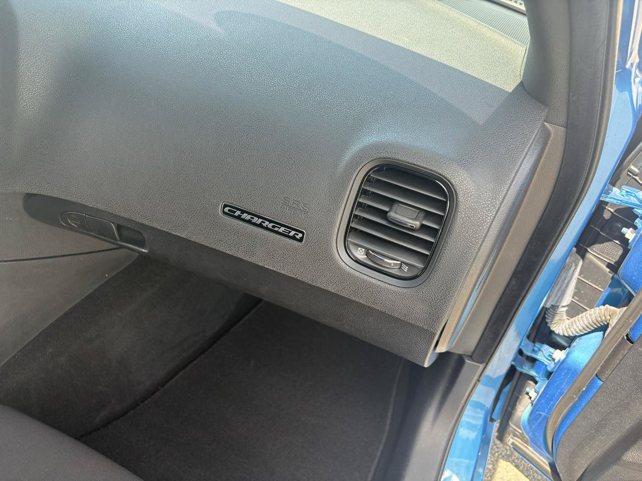 Used 2023 Dodge Charger R/T w/ Blacktop Package RWD image 39