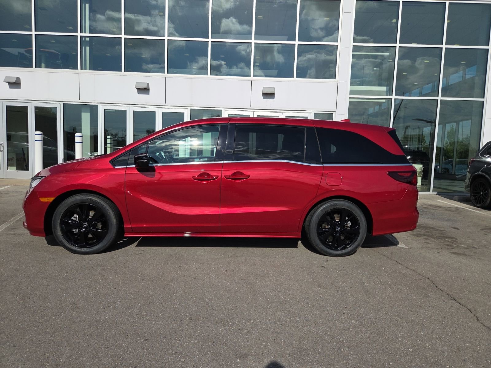 Used 2023 Honda Odyssey Sport image 15