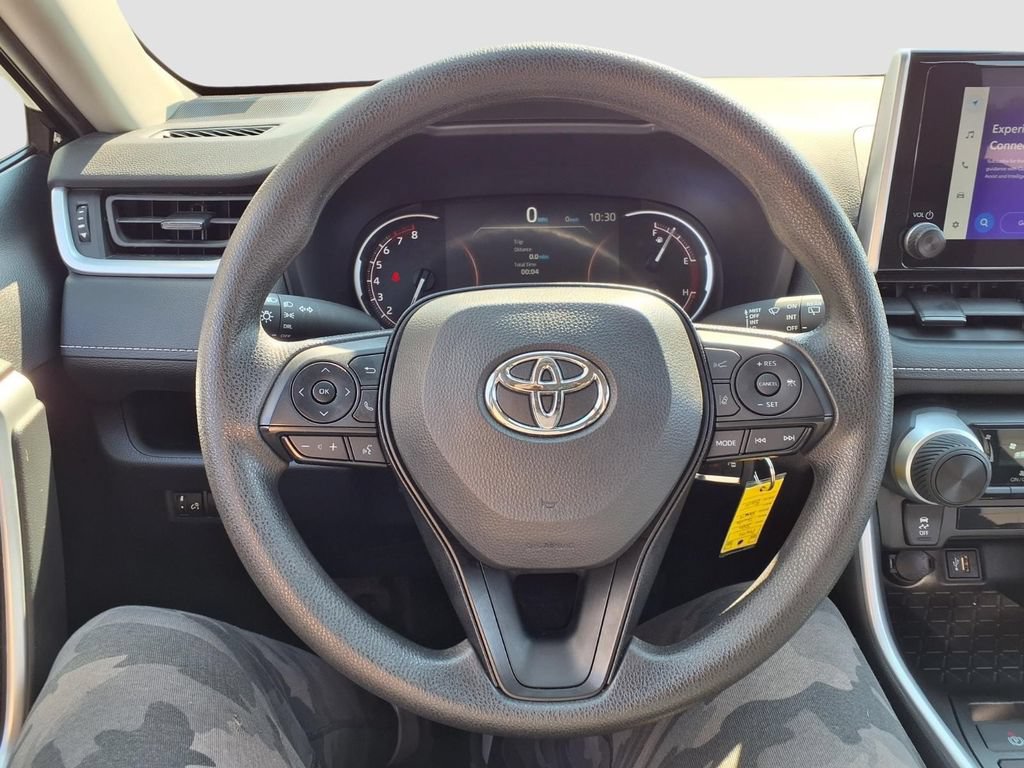 Used 2025 Toyota RAV4 LE AWD/4WD image 21