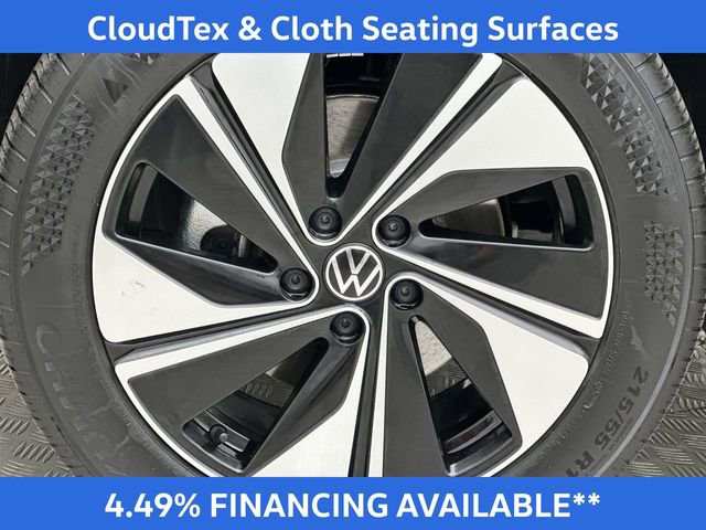 Used 2025 Volkswagen Taos SE image 12