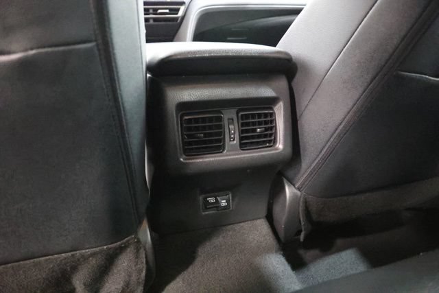 Used 2025 Toyota Camry SE FWD image 31