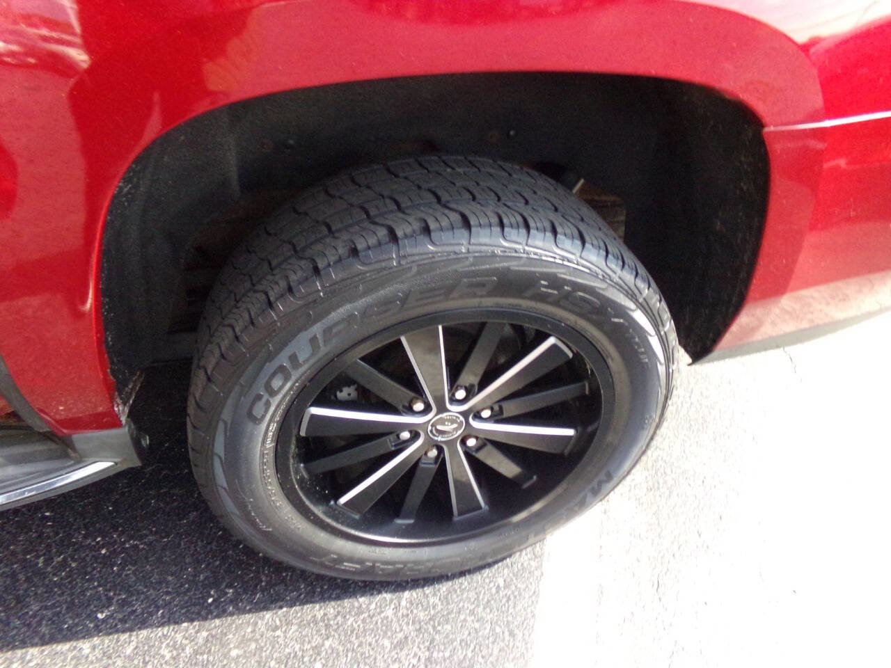 Used 2015 GMC Yukon XL SLE w/ Convenience Package image 10