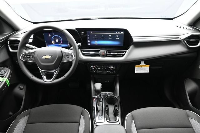 New 2026 Chevrolet TrailBlazer LT w/ Convenience Package FWD image 18