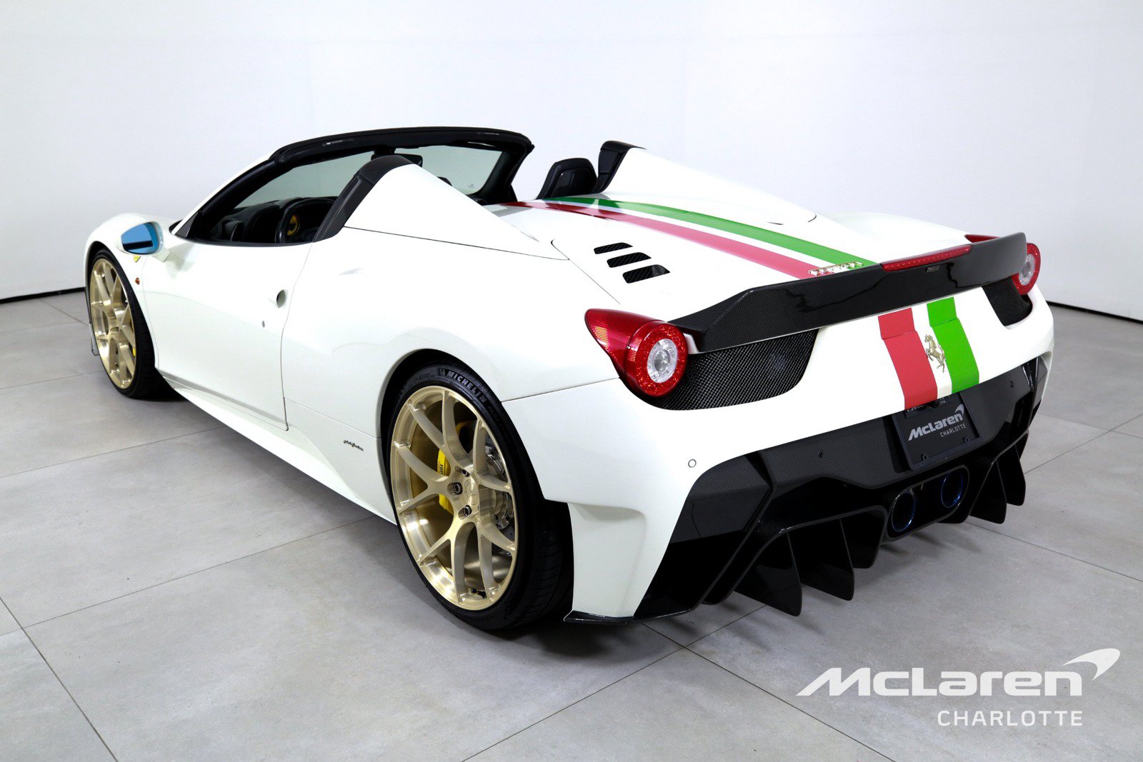 Used 2014 Ferrari 458 Spider RWD image 7
