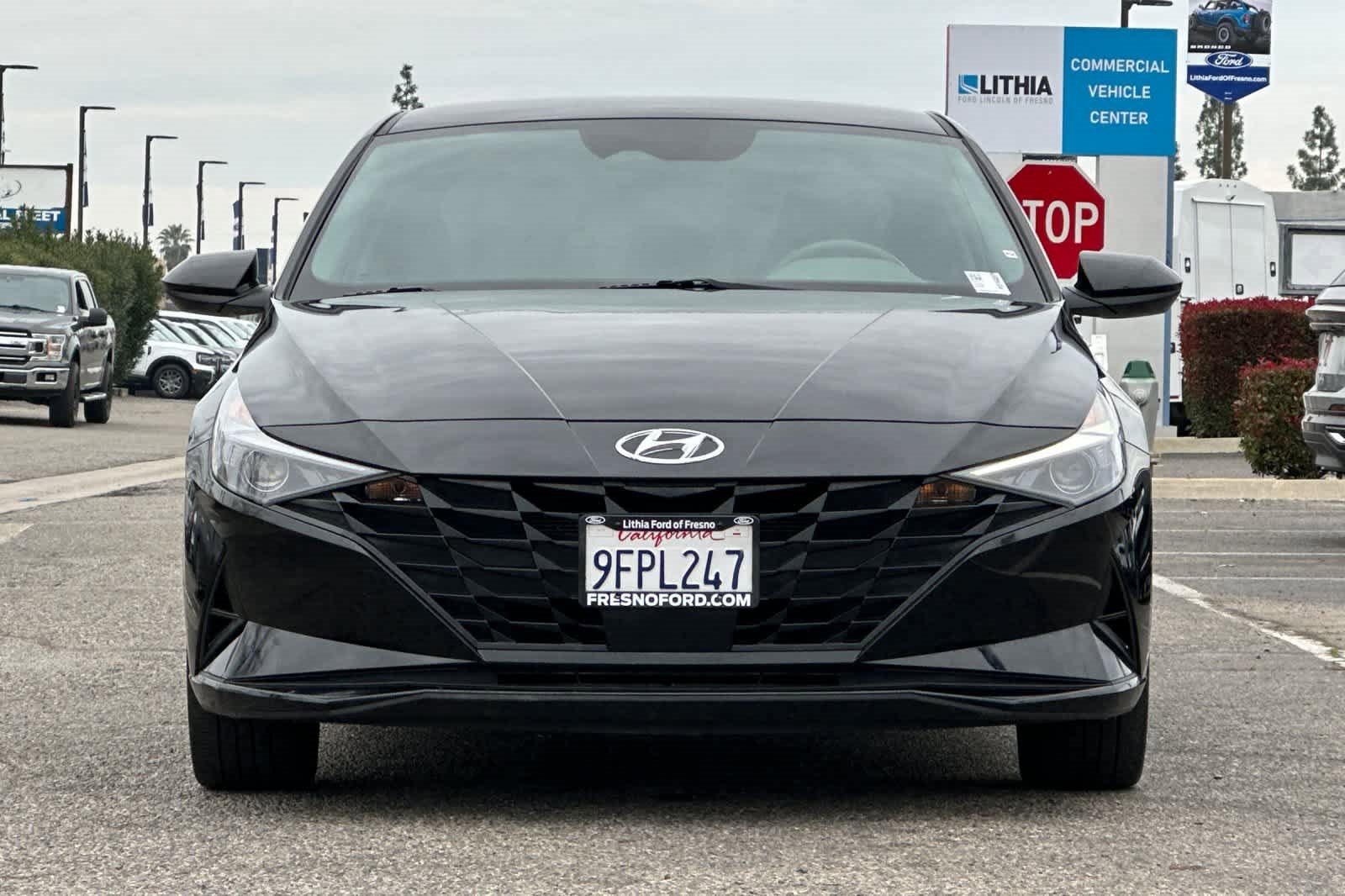 Used 2023 Hyundai Elantra SEL w/ Convenience Package image 11
