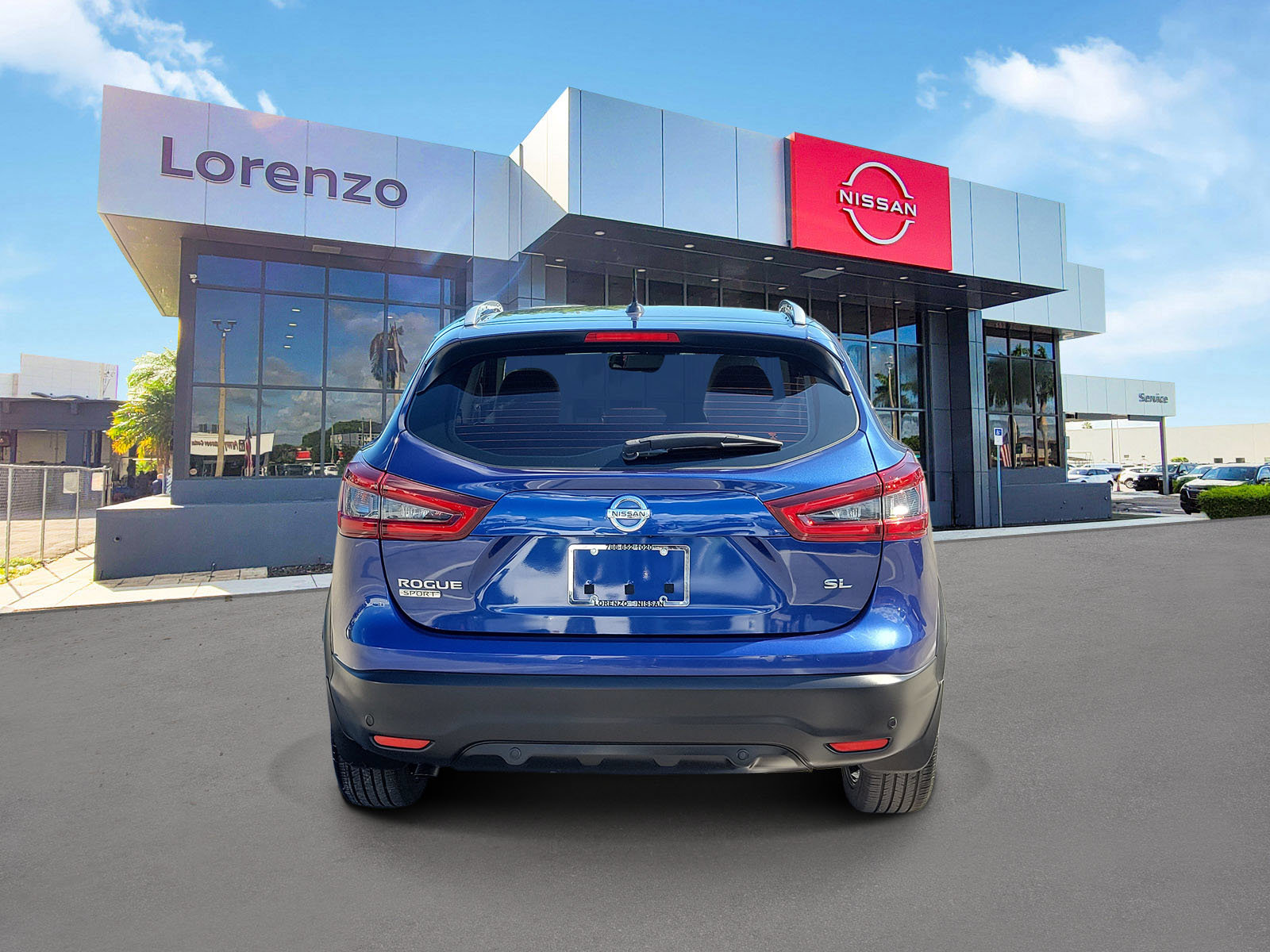 Used 2021 Nissan Rogue Sport SL w/ Premium Package FWD image 6