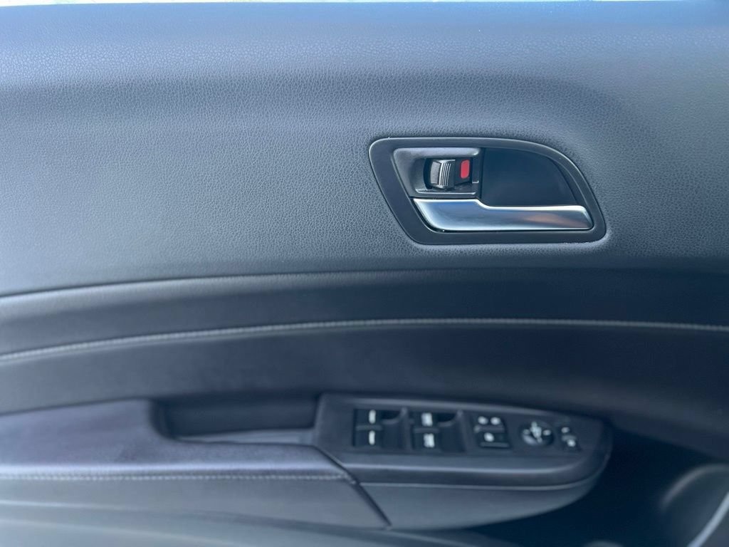 Used 2019 Acura ILX FWD image 17