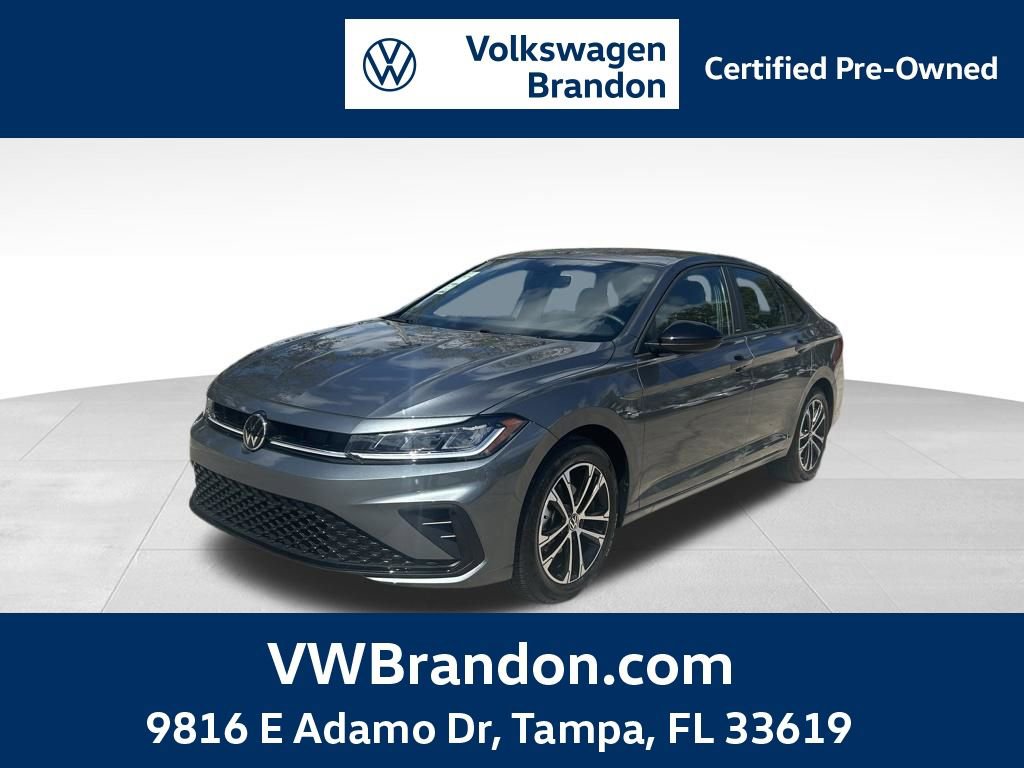 Used 2025 Volkswagen Jetta Sport image 1