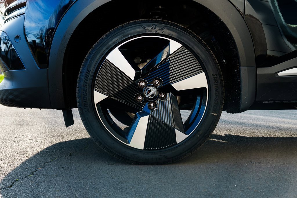 New 2026 Nissan Kicks SR image 7