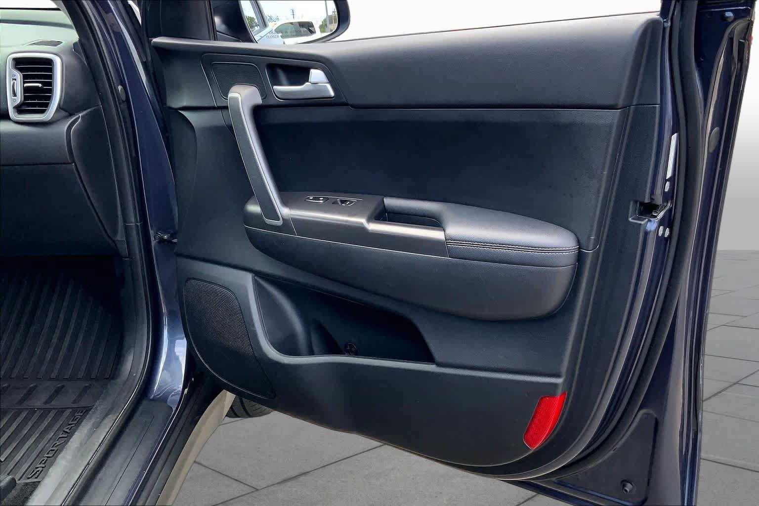 Used 2019 Kia Sportage LX w/ LX Popular Package AWD/4WD image 22