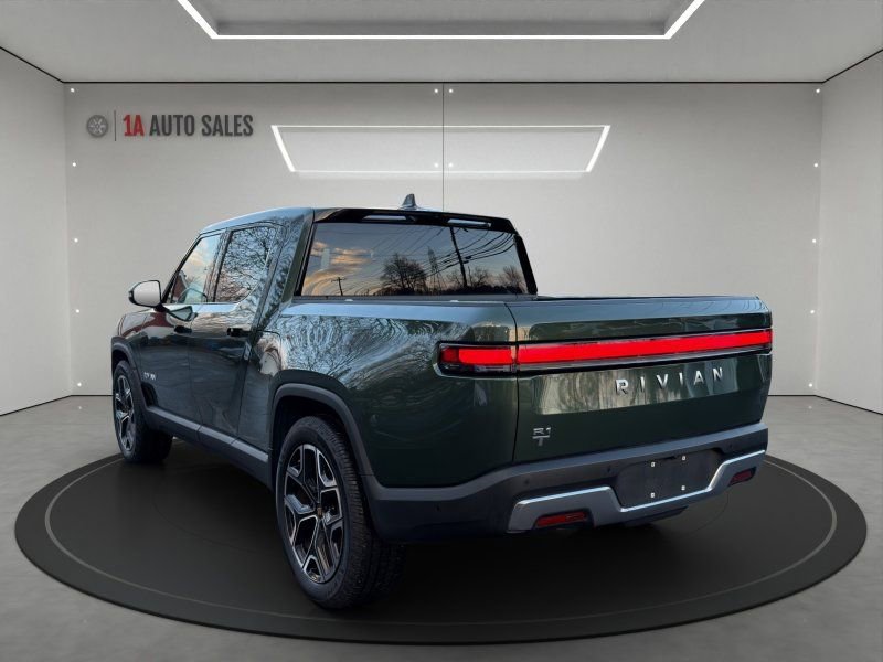 Used 2023 Rivian R1T Adventure image 3