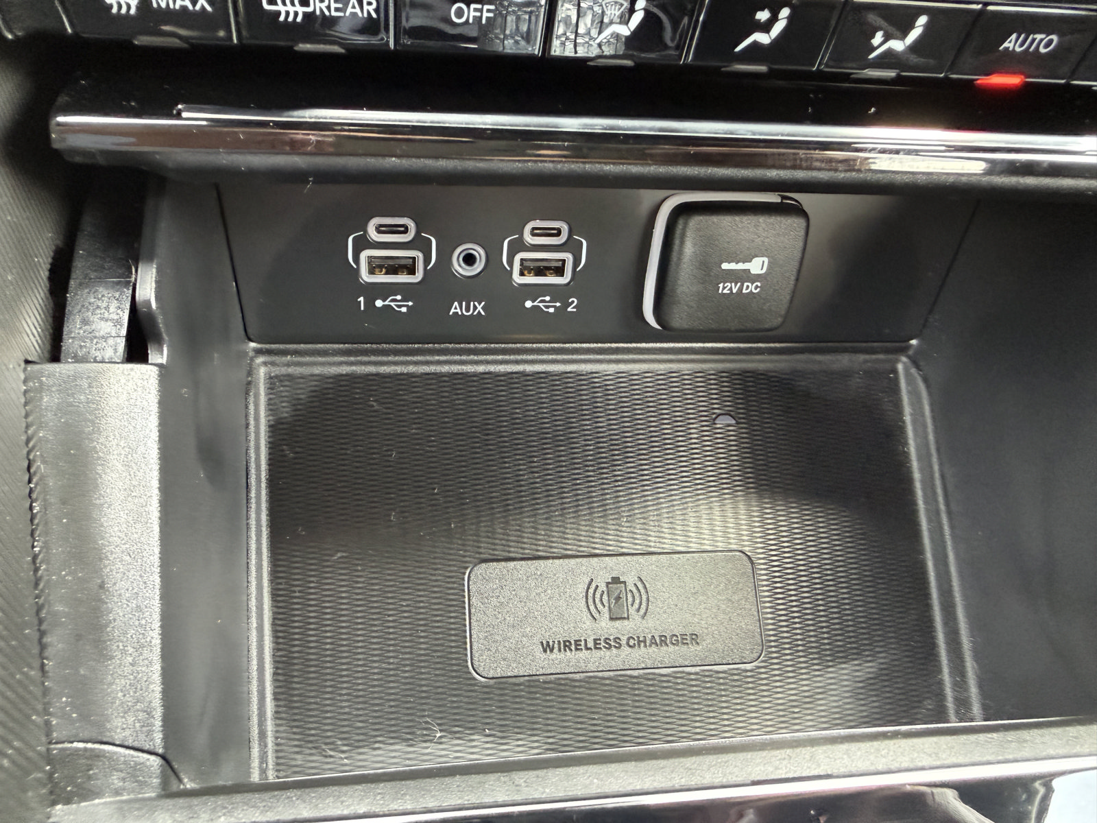 Used 2025 Jeep Grand Cherokee Laredo X w/ Luxury Tech Group I AWD/4WD image 26