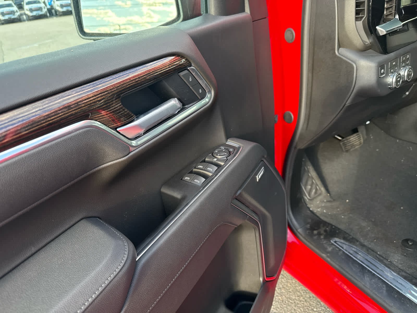 New 2026 GMC Sierra 1500 Elevation w/ Elevation Premium Package AWD/4WD image 14