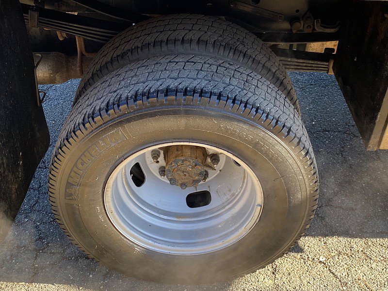 Certified 2022 Ford F350 XL w/ Power Equipment Group image 18