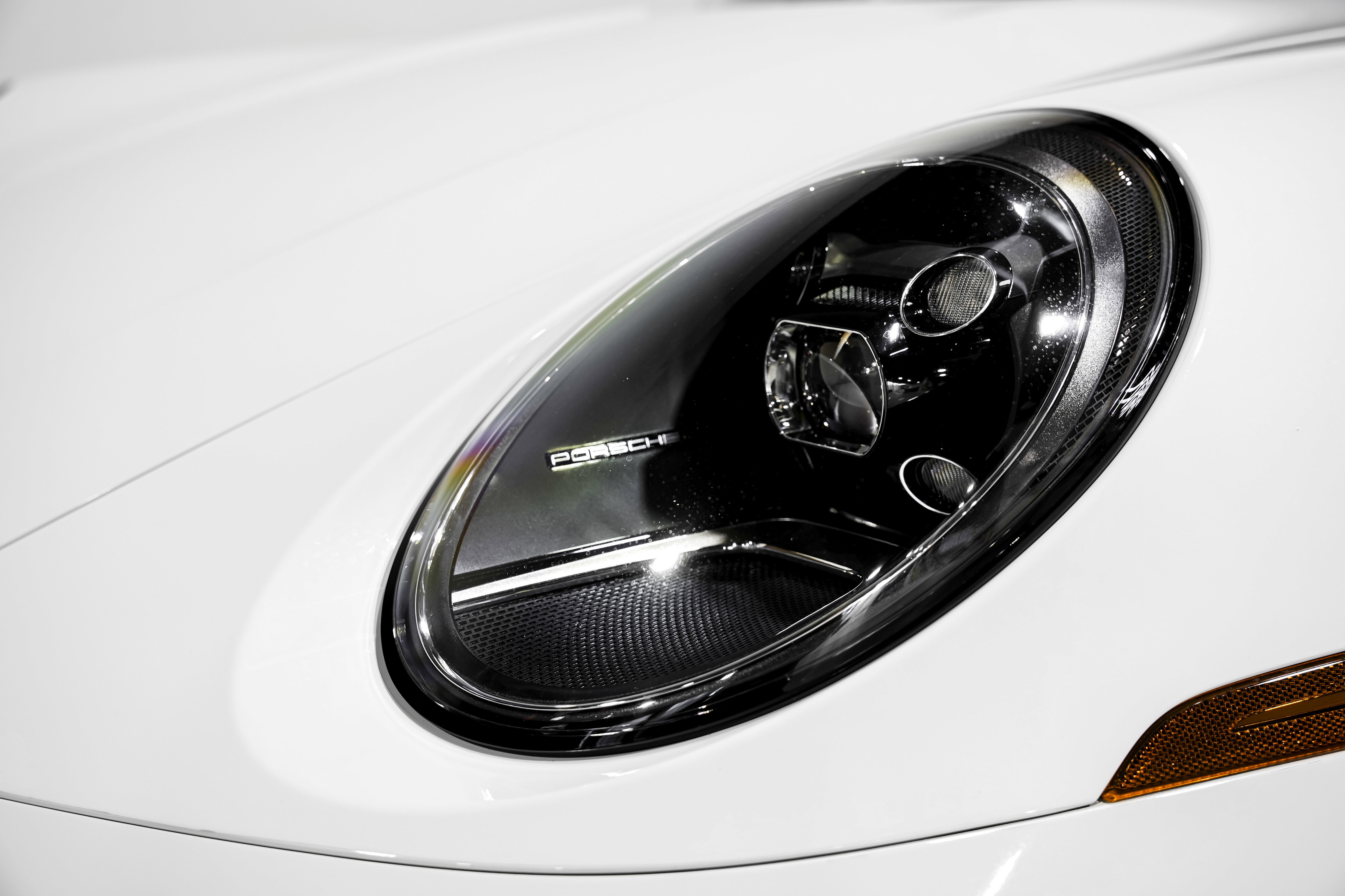 Used 2023 Porsche 911 Carrera w/ Premium Package image 34