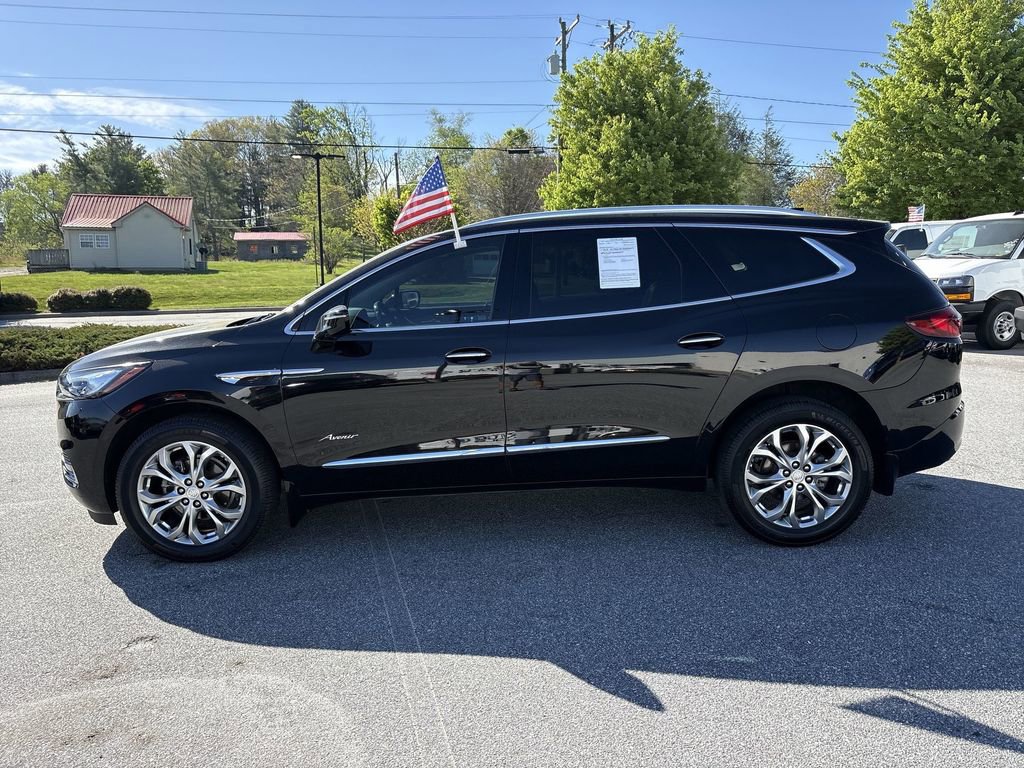 Used 2021 Buick Enclave Avenir w/ Avenir Technology Package image 11