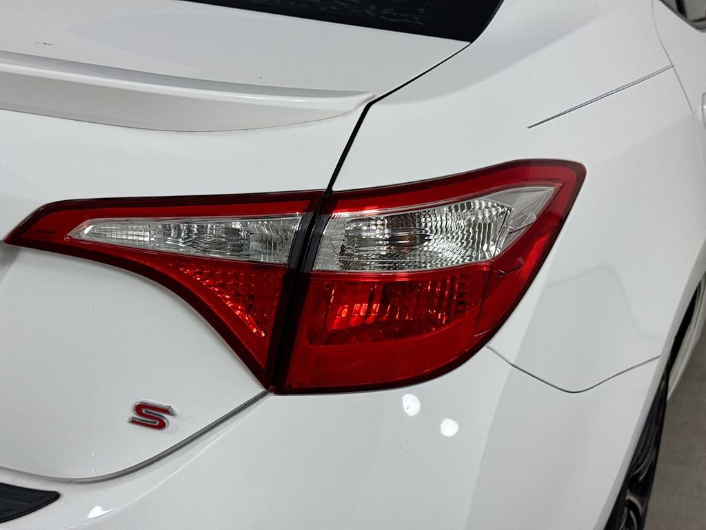 Used 2015 Toyota Corolla S FWD image 30