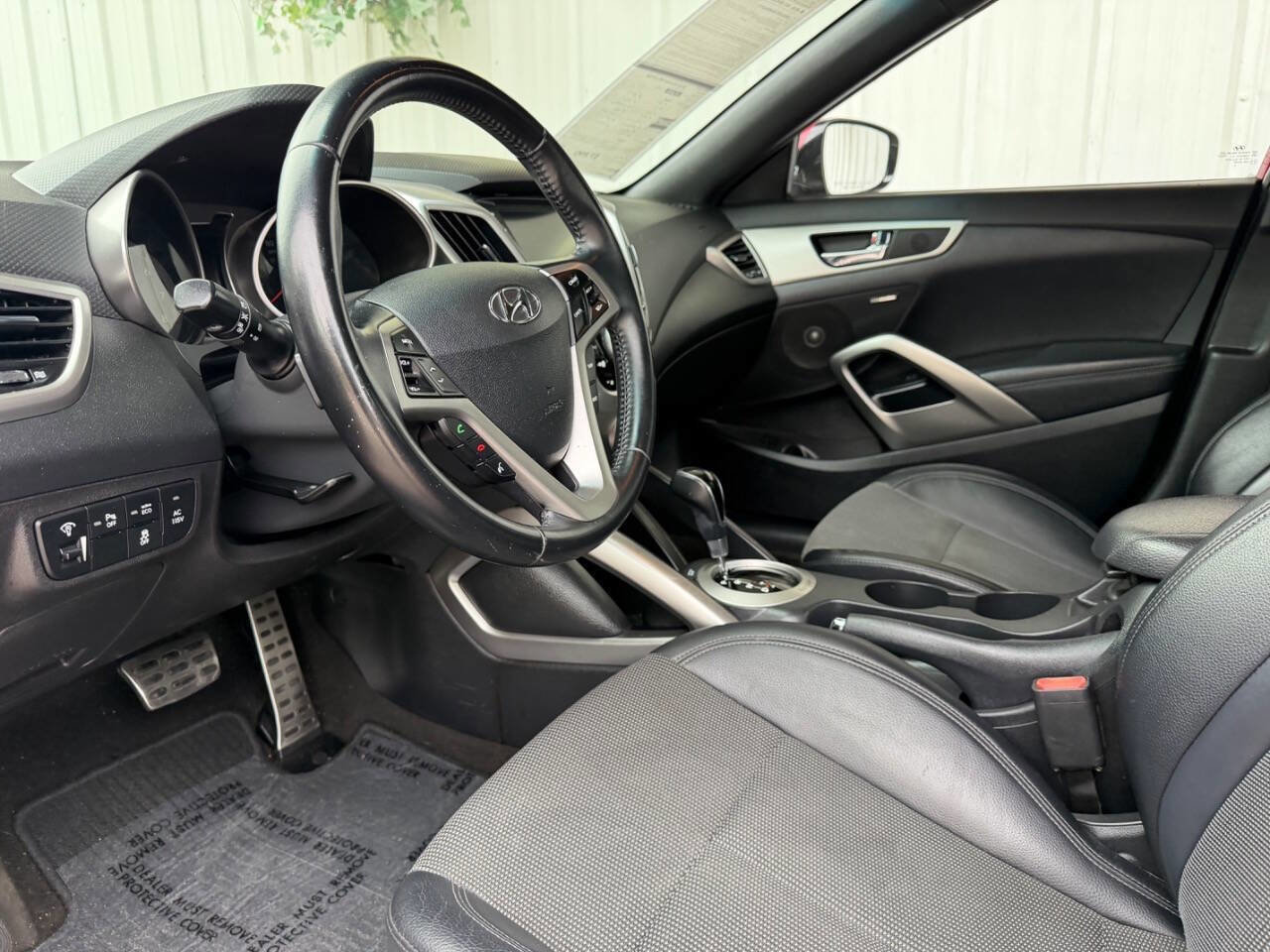 Used 2016 Hyundai Veloster w/ Option Group 03 image 11