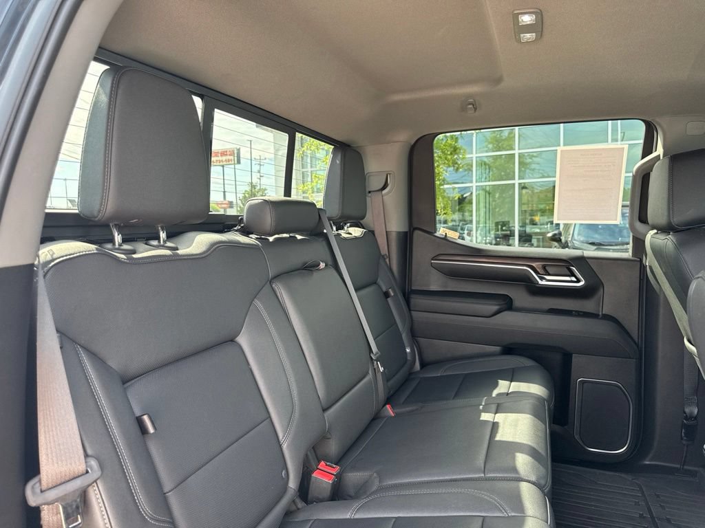 Used 2024 GMC Sierra 1500 SLT w/ SLT Premium Package AWD/4WD image 24