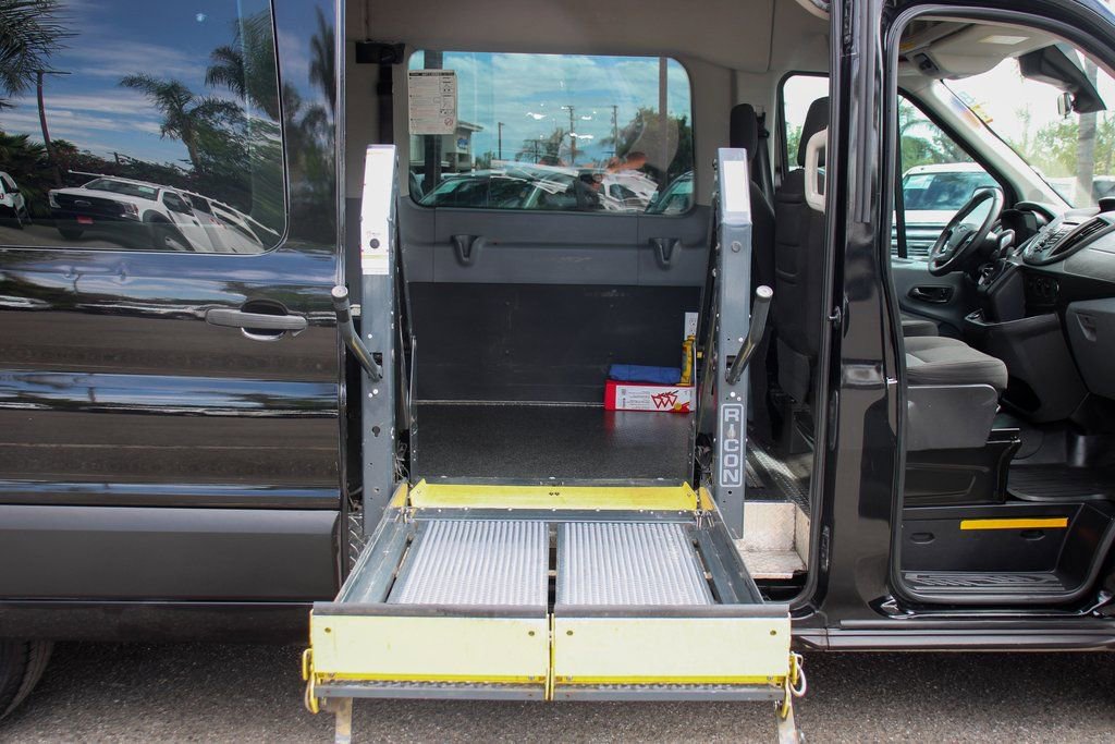 Used 2019 Ford Transit 350 XLT image 13