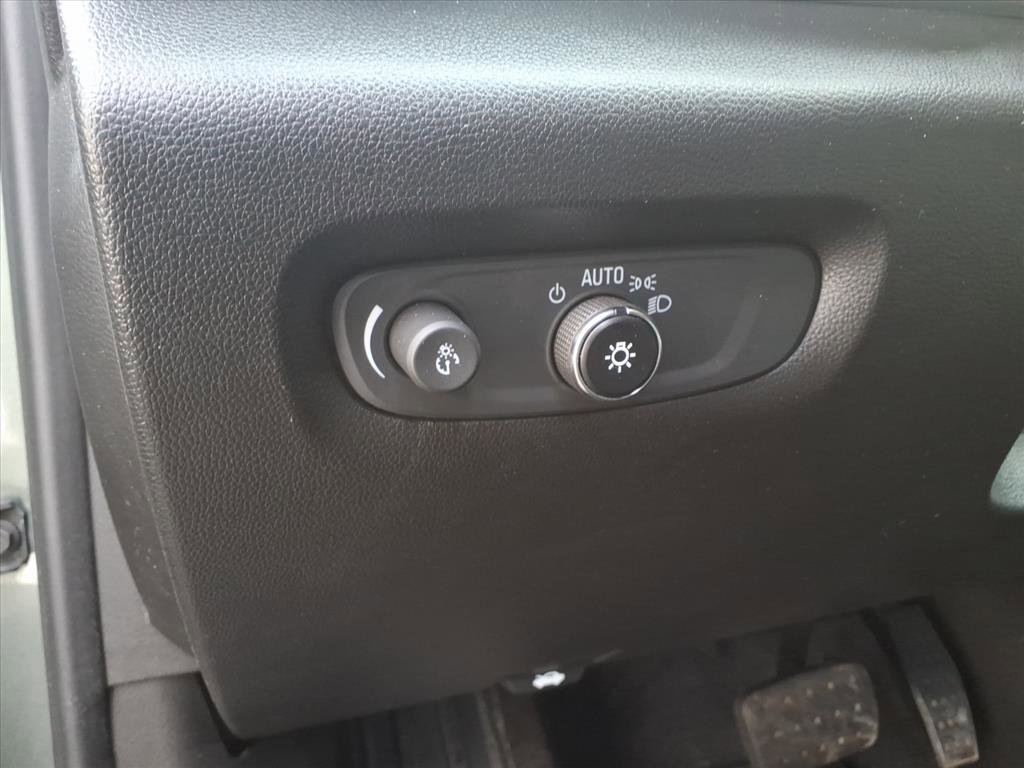 Certified 2023 Chevrolet Traverse LT image 22