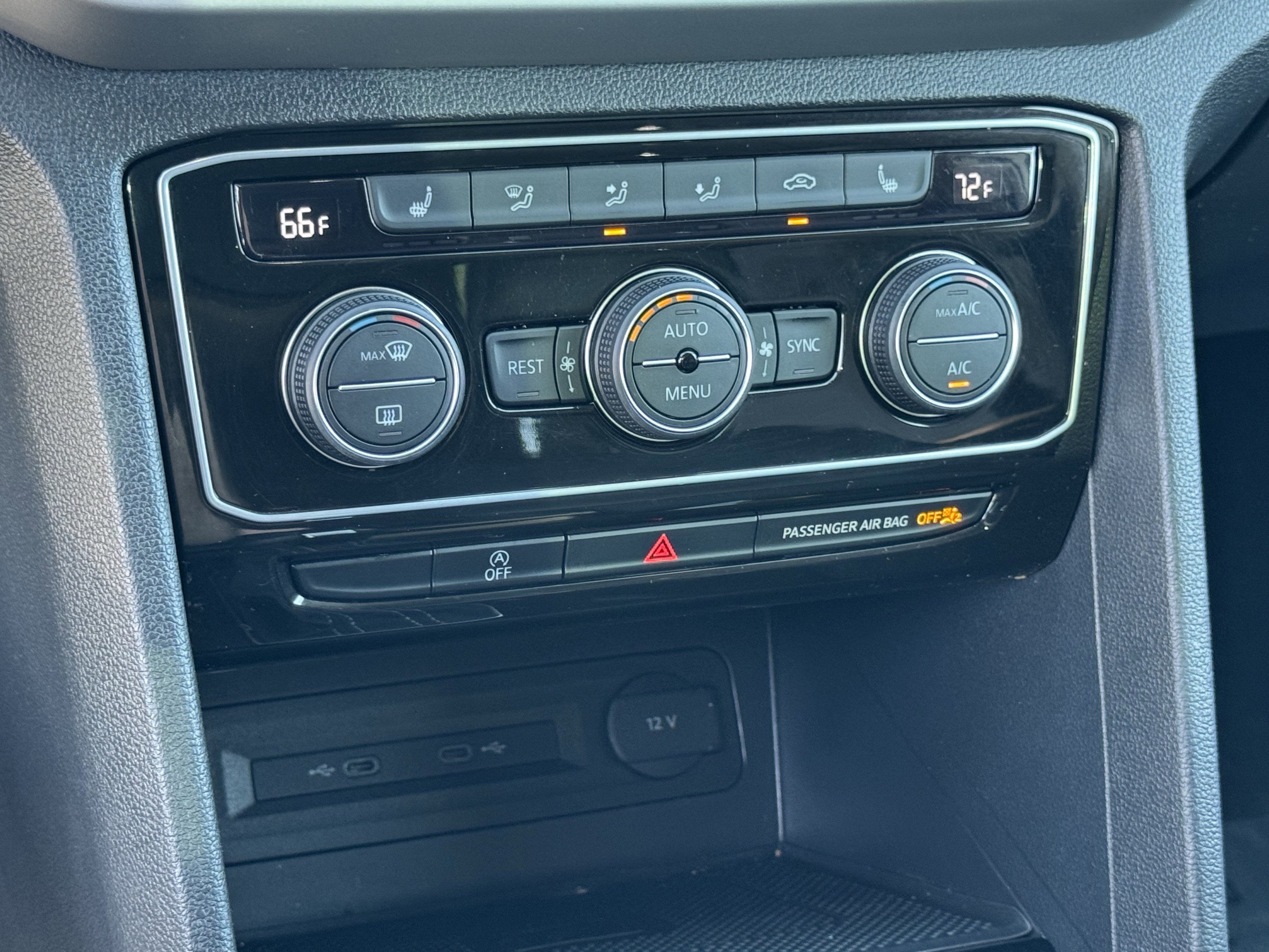 Used 2022 Volkswagen Atlas SE image 28