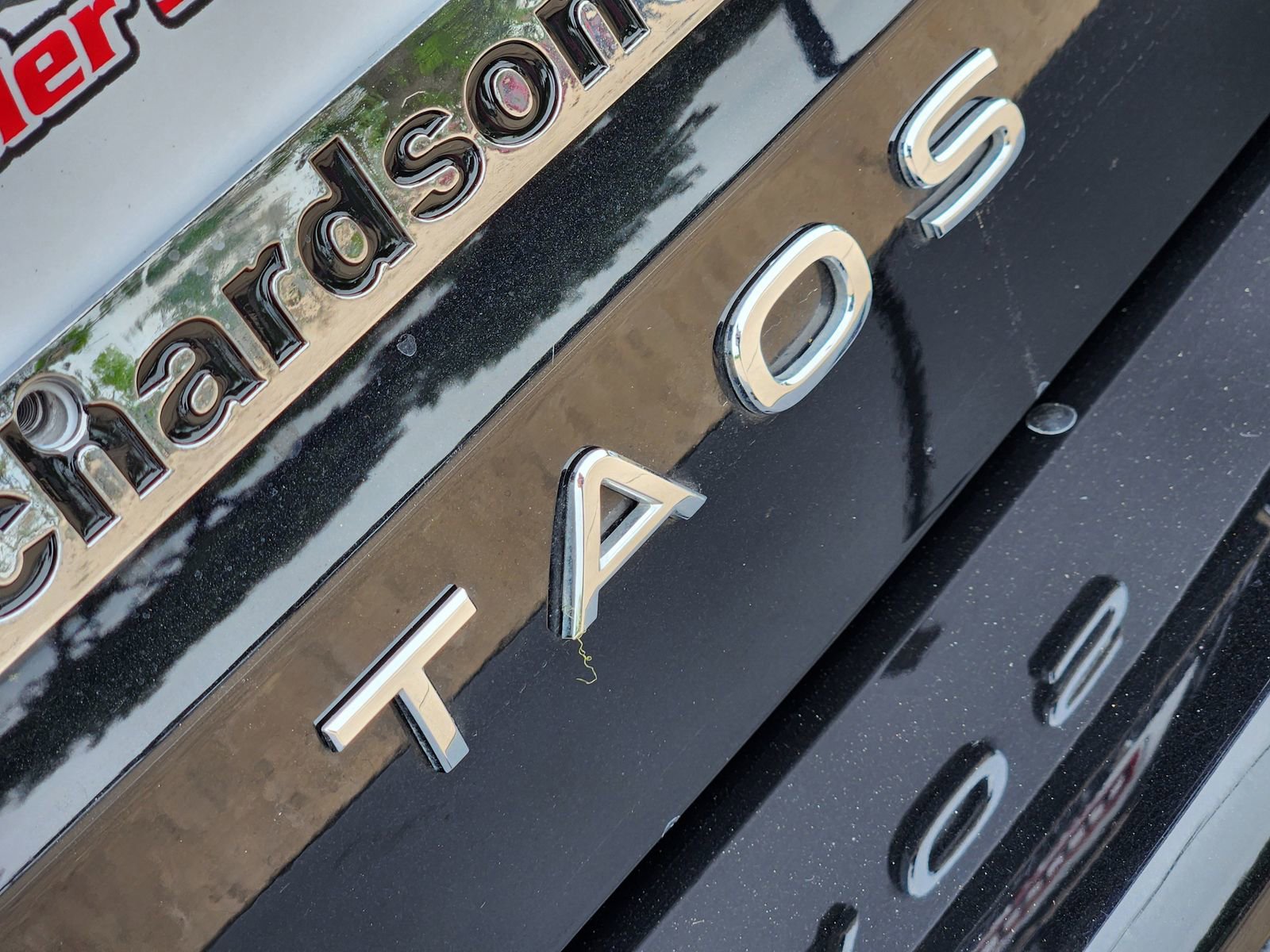 Used 2026 Volkswagen Taos SE AWD/4WD image 18