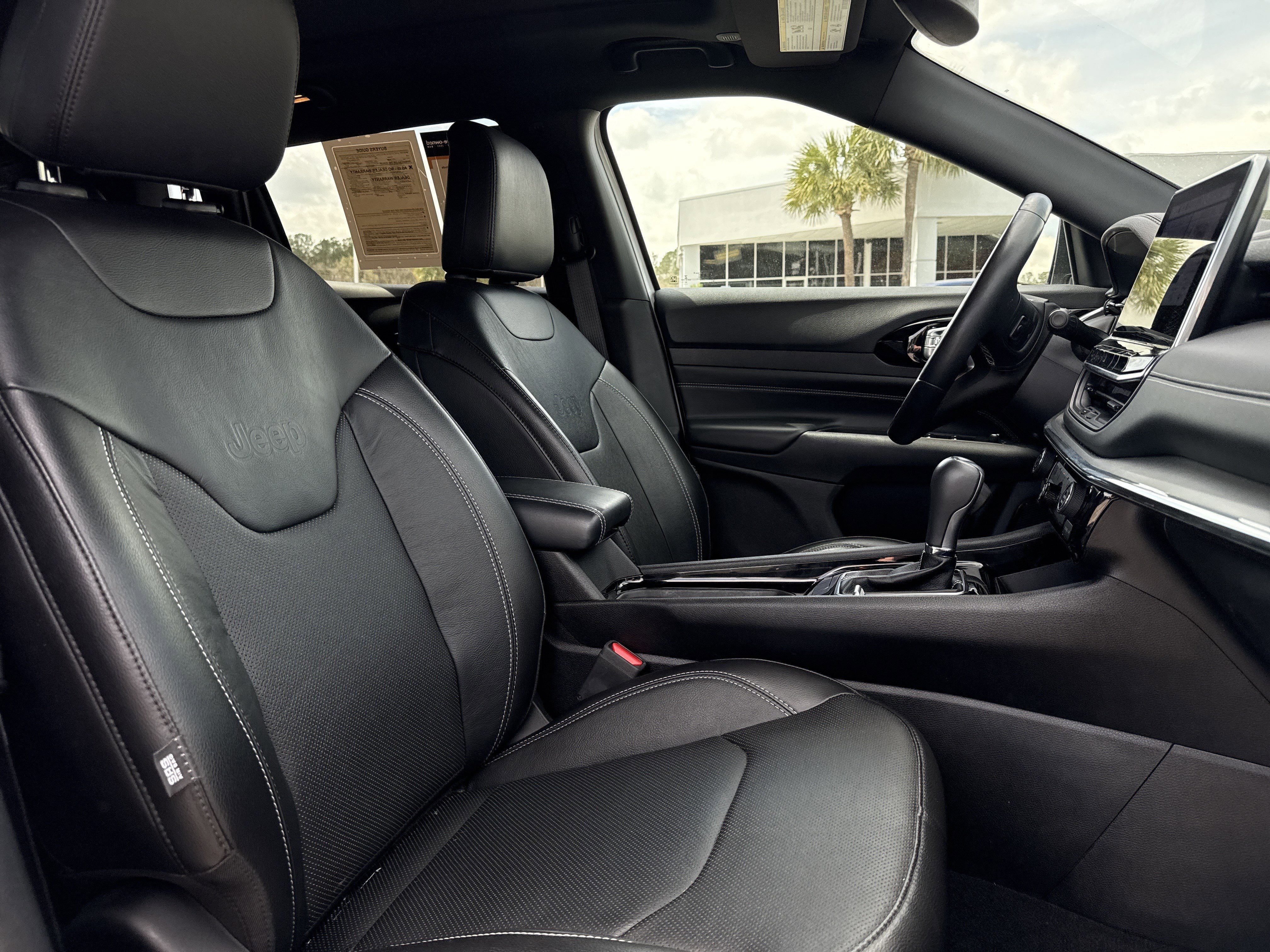 Used 2022 Jeep Compass High Altitude image 32