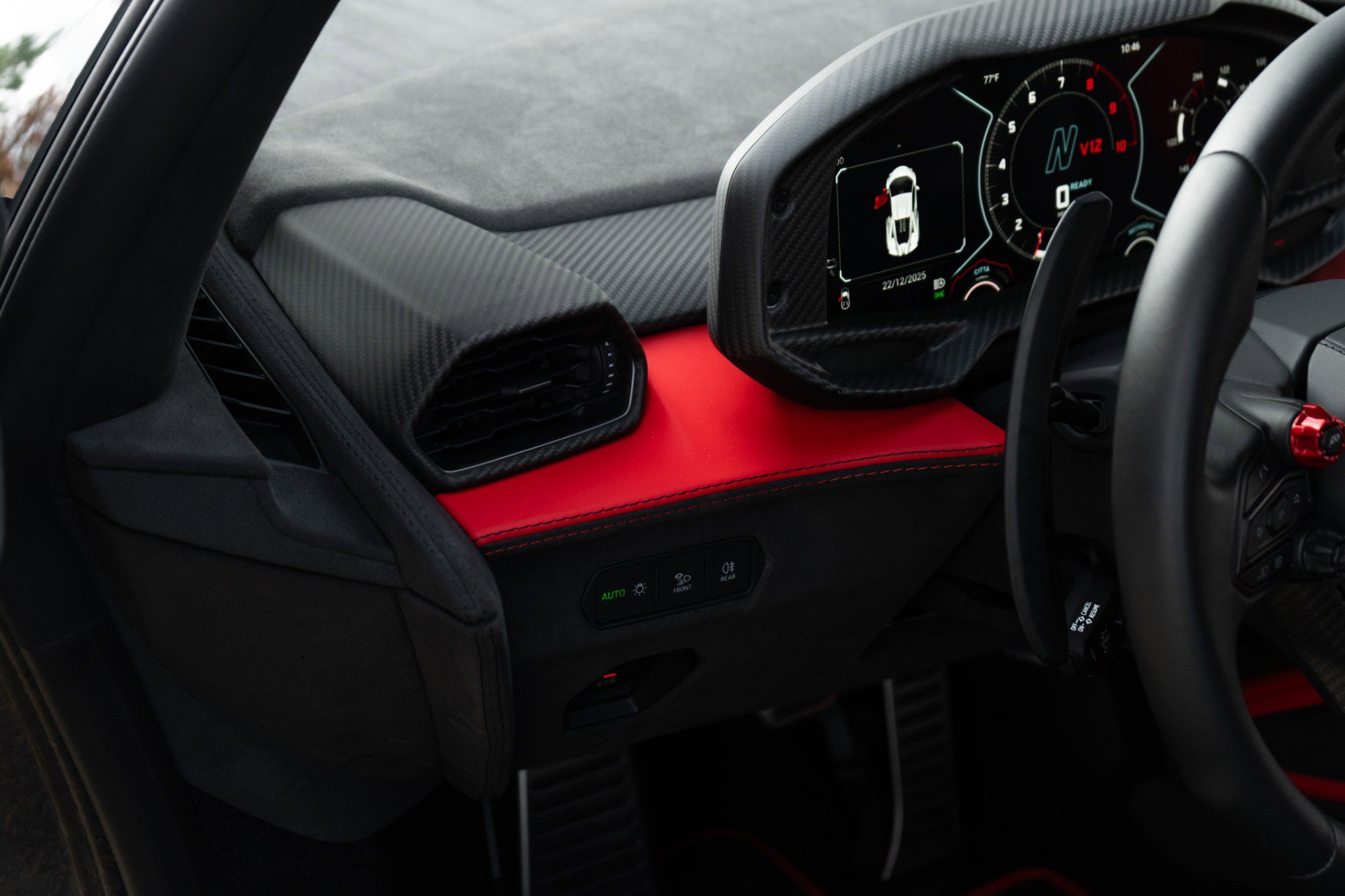 Used 2024 Lamborghini Revuelto image 20