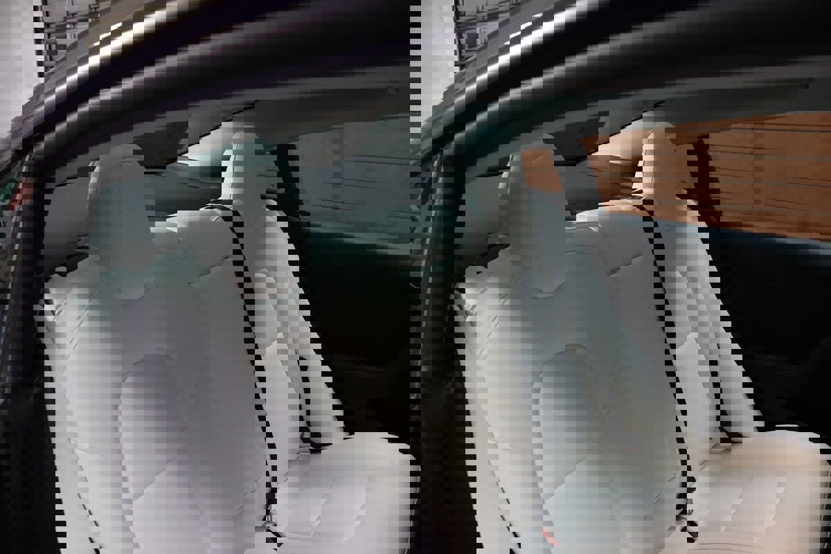 Used 2022 Tesla Model 3 image 32